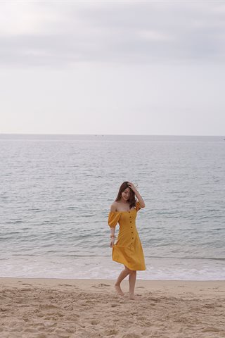 黑川-海岛之旅真爱版-黄色连衣裙