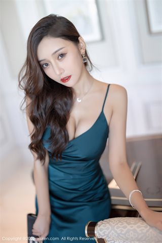 [XiuRen] No.3986 देवी वांग ज़िन्याओ यान्नी शेन्ज़ेन ब्रिगेड सुरुचिपूर्ण लटकी हुई स्कर्ट को उतारती है और फीता सेक्सी अधोवस्त्र प्रल - 0013.jpg