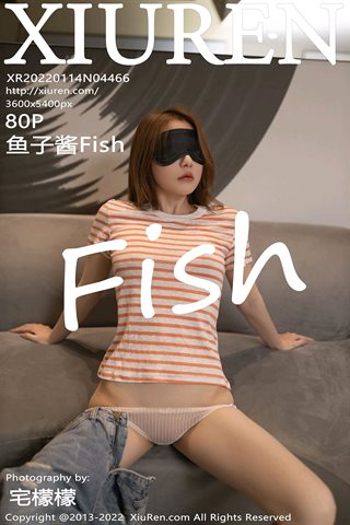 [XiuRen] No.4466 鱼子酱Fish Bundle Themed Episode Orange Striped T-Shirt Blue Jeans